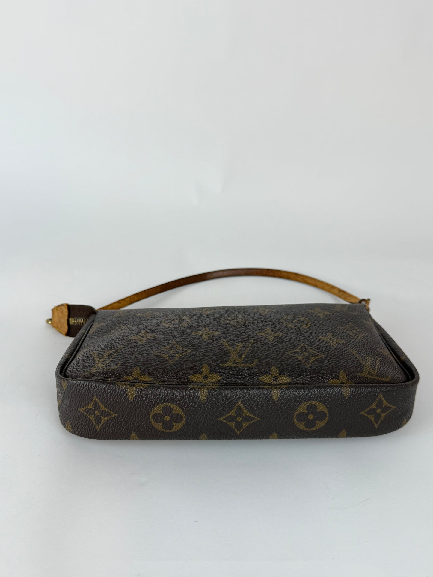 Louis Vuitton Monogram Pochette