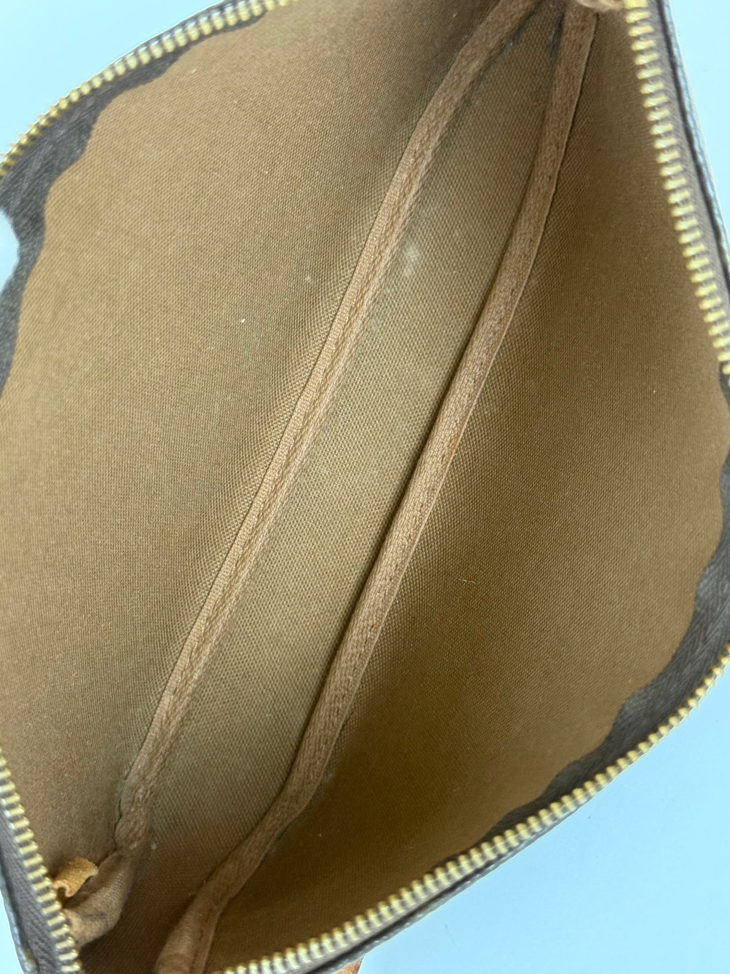 Louis Vuitton Monogram Pochette