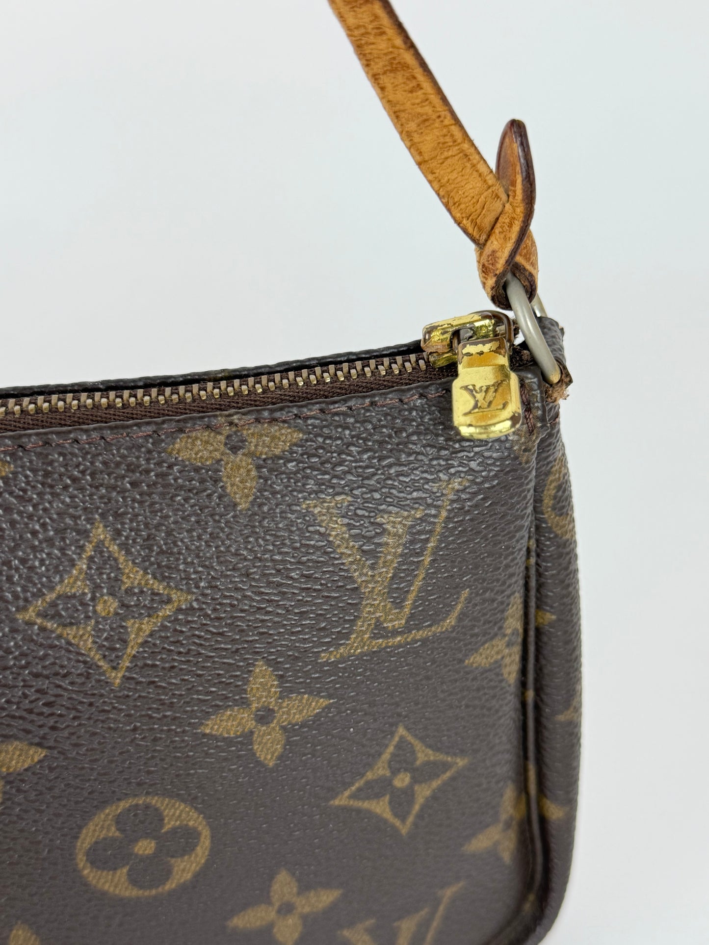 Louis Vuitton Monogram Pochette