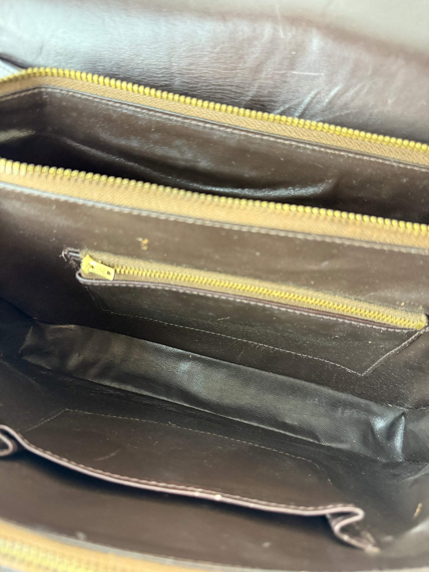Celine Shoulder Bag with Horse Carriage Metal Fittings (C Sulky)