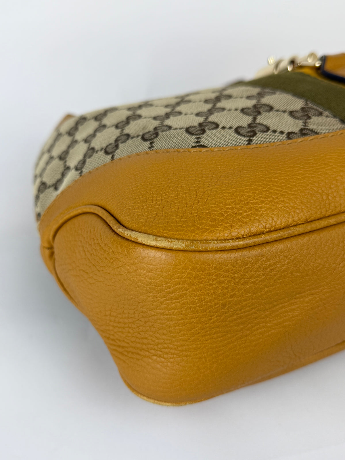 Gucci Jackie