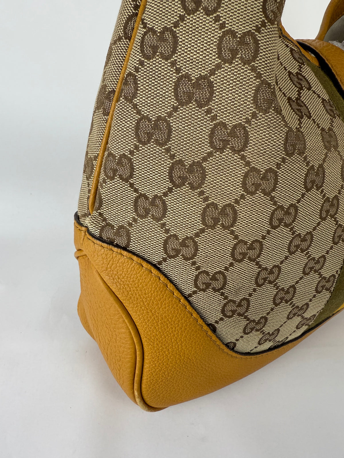 Gucci Jackie