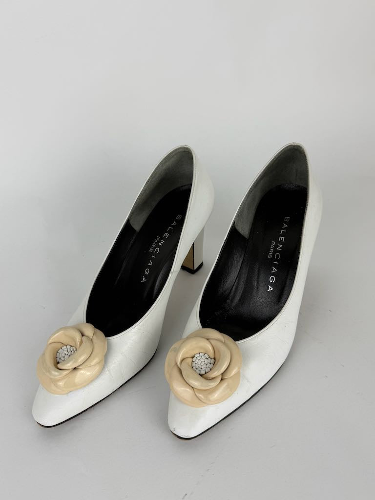 Balenciaga white heels - size 35