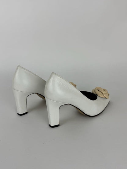 Balenciaga white heels - size 35