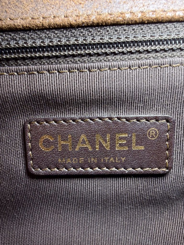 Chanel Boy Bag Large in burgundy and suede