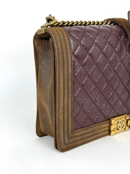 Chanel Boy Bag Large in burgundy and suede