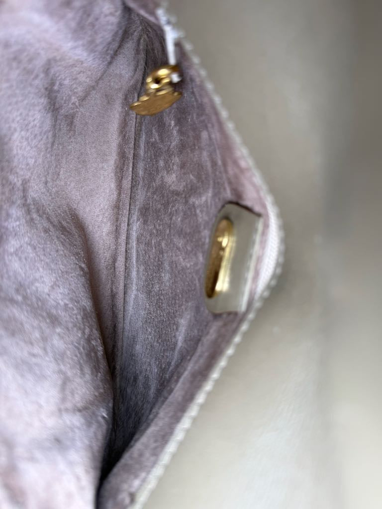 Gucci Interlocking GG Crossbody Bag in khaki