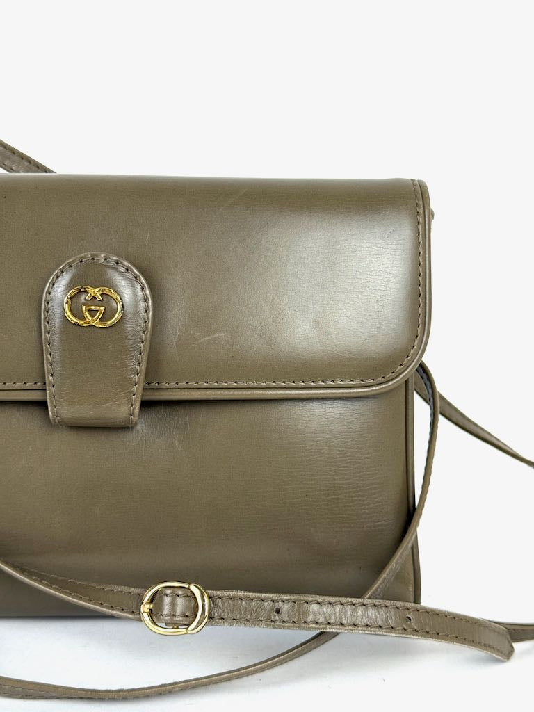 Gucci Interlocking GG Crossbody Bag in khaki