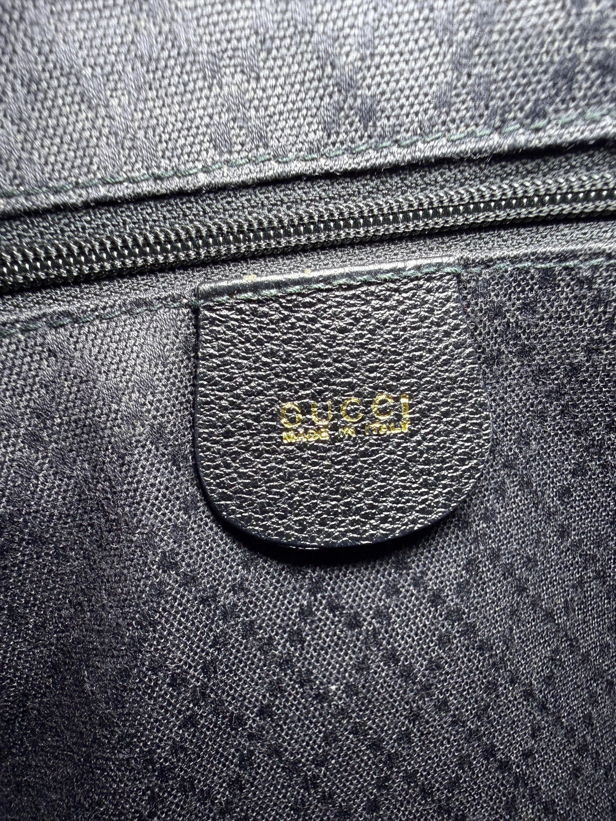 Gucci Bamboo Shoulder Bag in suede