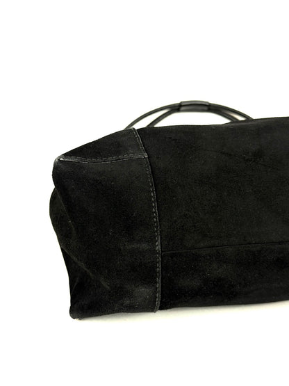 Gucci Large Shoulder Bag in black suede