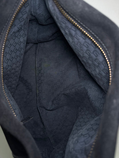 Gucci Large Shoulder Bag in black suede