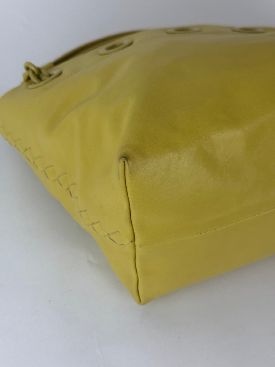 Bottega Veneta handbag in yellow leather