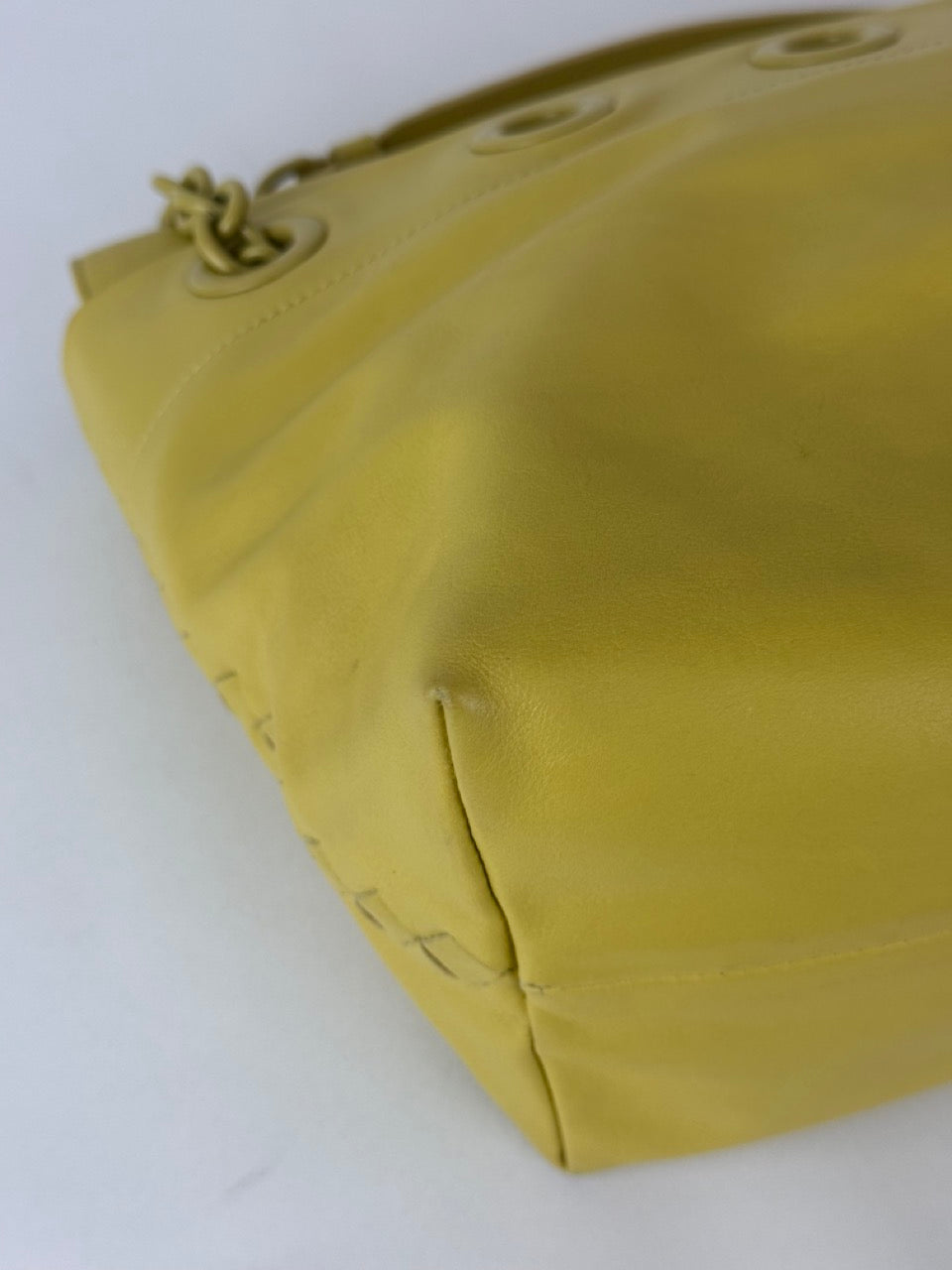 Bottega Veneta handbag in yellow leather
