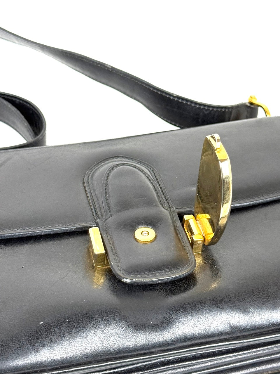 Vintage Celine Horse Carriage Shoulder Bag in black leather – photo 12