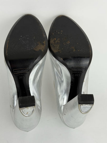 Marc Jacobs Silver Leather Block Heel Pumps - size 36.5