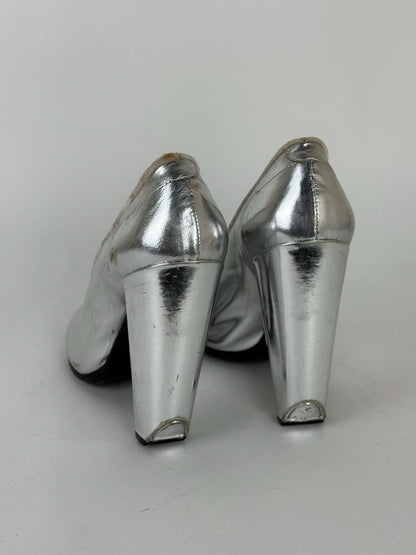 Marc Jacobs Silver Leather Block Heel Pumps - size 36.5