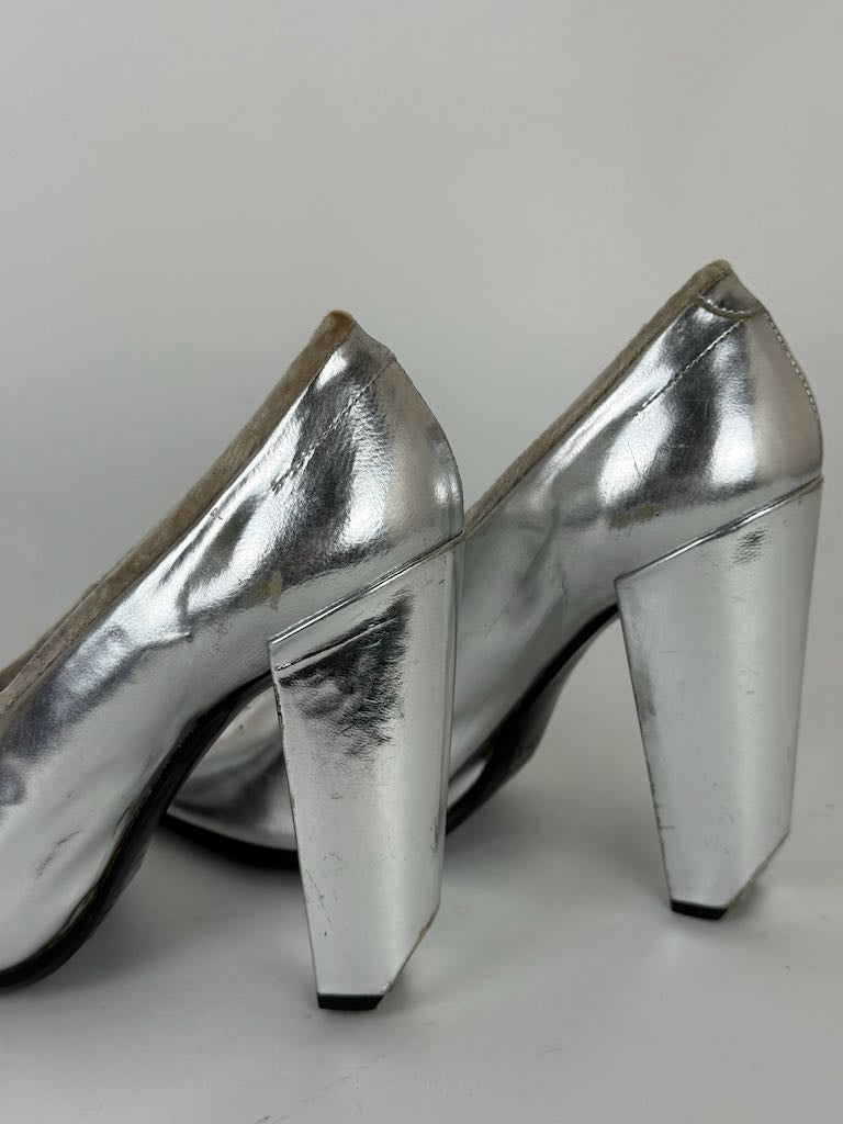 Marc Jacobs Silver Leather Block Heel Pumps - size 36.5