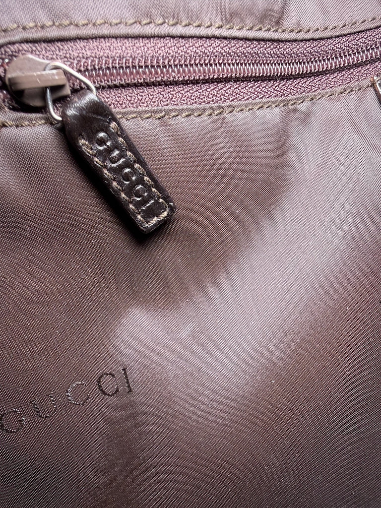 Gucci Jackie in brown suede